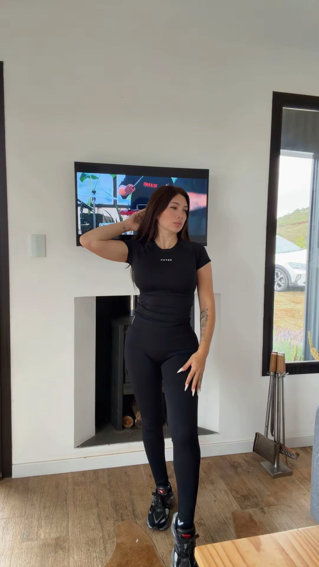 BLACK SET