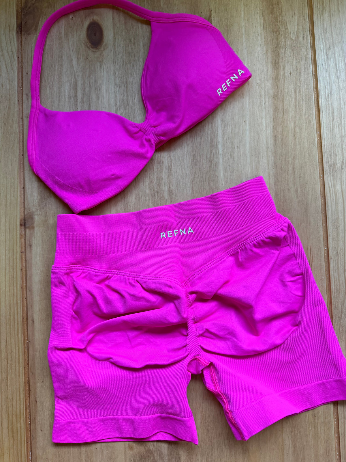 Set fucsia