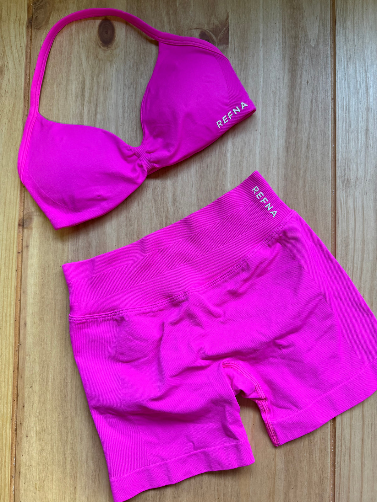 Set fucsia